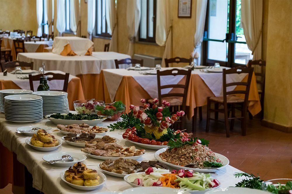 Albergo La Foresta Реджелло Екстер'єр фото